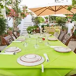 B&B Anticadimora Dei Pepe 3*