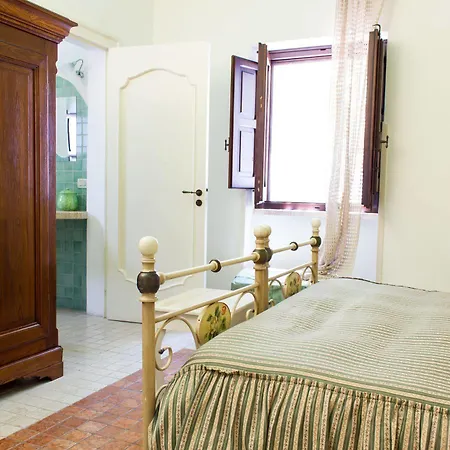 Anticadimora Dei Pepe 3*
