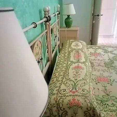 Anticadimora Dei Pepe Bed & Breakfast 3*