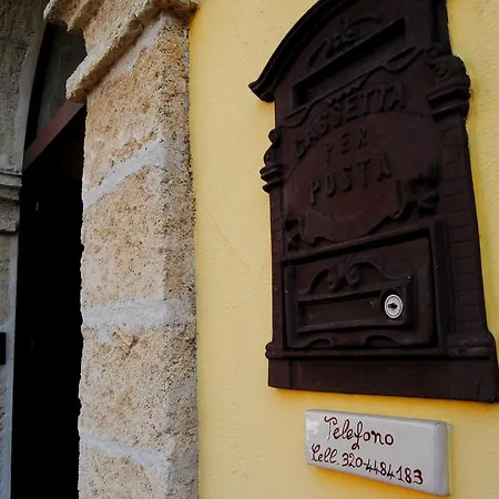 Bed & Breakfast Anticadimora Dei Pepe Salve