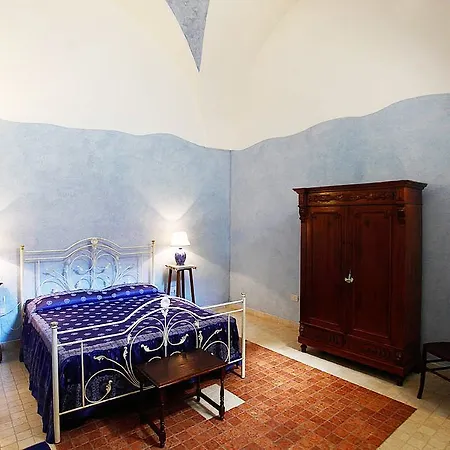 Anticadimora Dei Pepe 살베