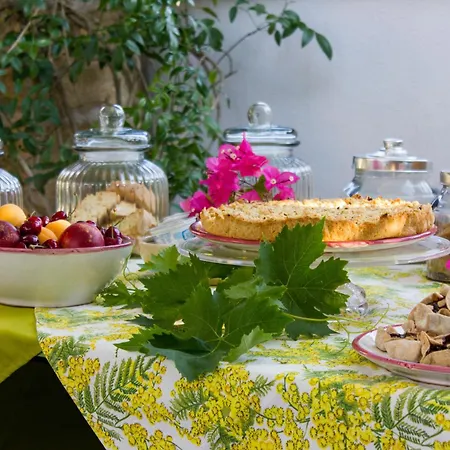 Bed & Breakfast Anticadimora Dei Pepe 3*