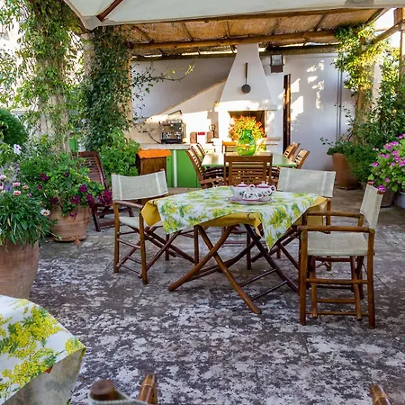 Anticadimora Dei Pepe Bed & Breakfast *