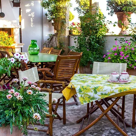 Anticadimora Dei Pepe Bed & Breakfast *