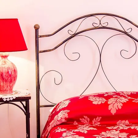 Anticadimora Dei Pepe Bed & Breakfast